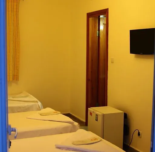 Dilek מלון דירות 2*